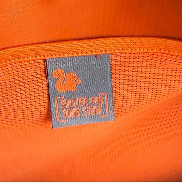 Merrell Backpack Dark Red Canvas Hard Shell Hiking Medium Unisex Outdoor - Picture 11 of 14